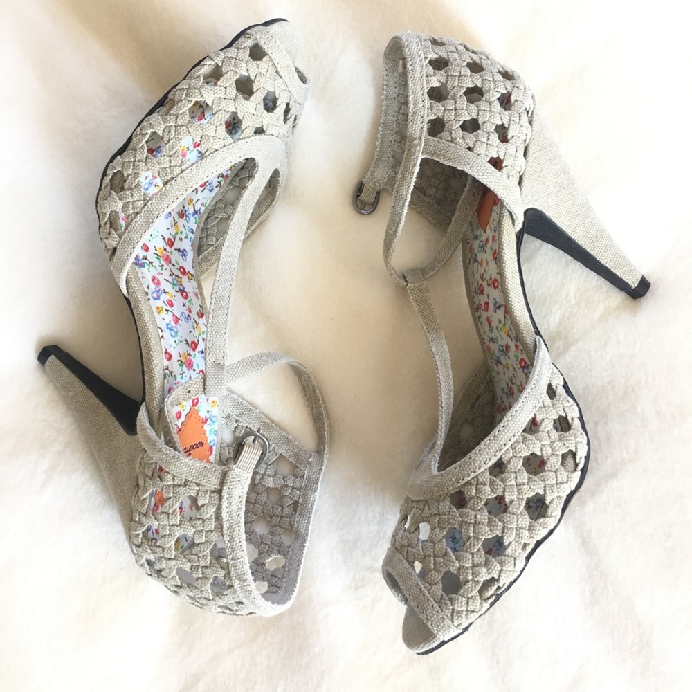 Rocket Dog hemp heels - Picture 2 of 2